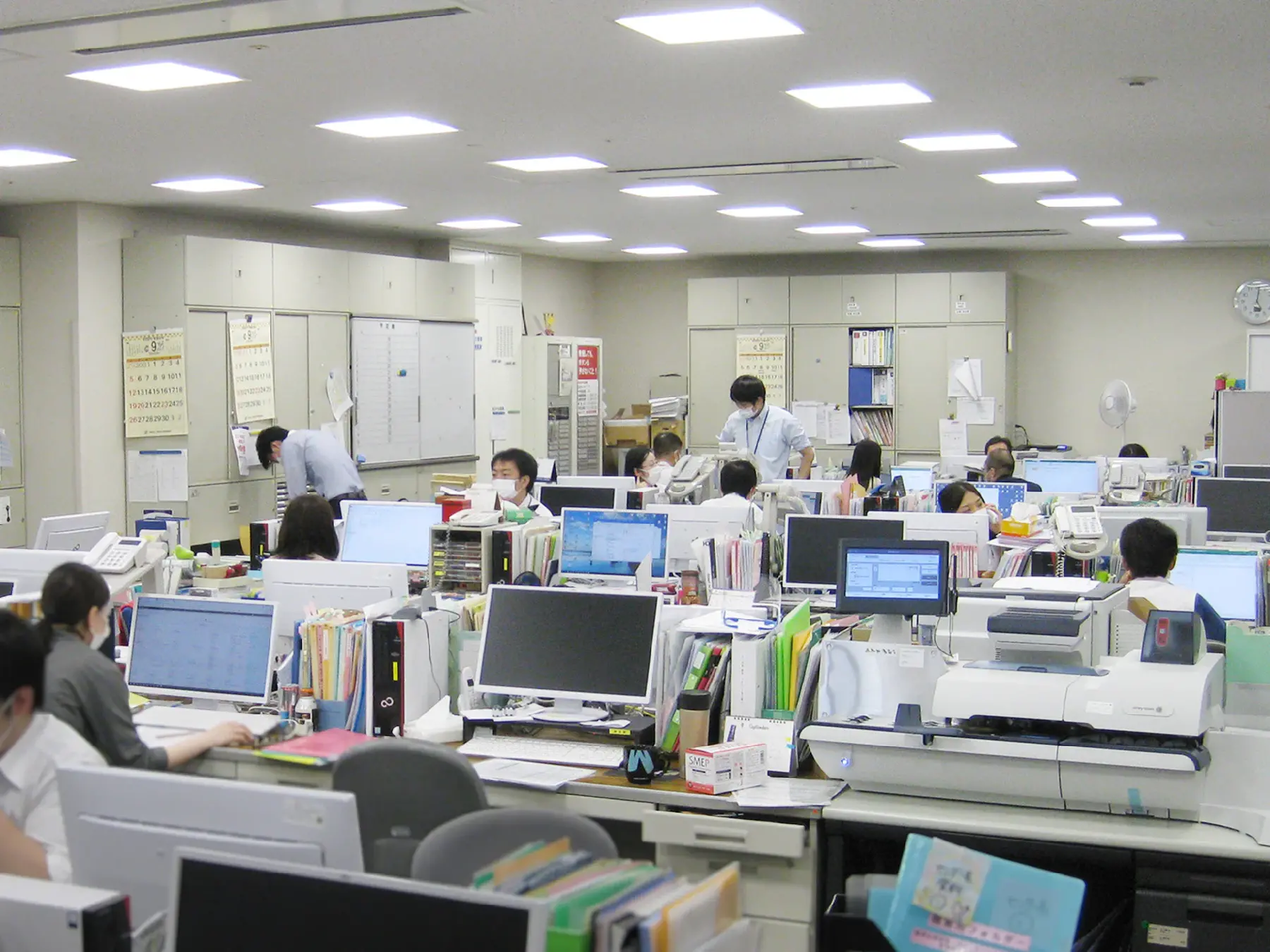 ③事務室内