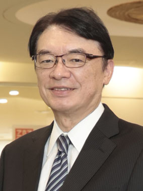 神﨑恒一センター長（縦）