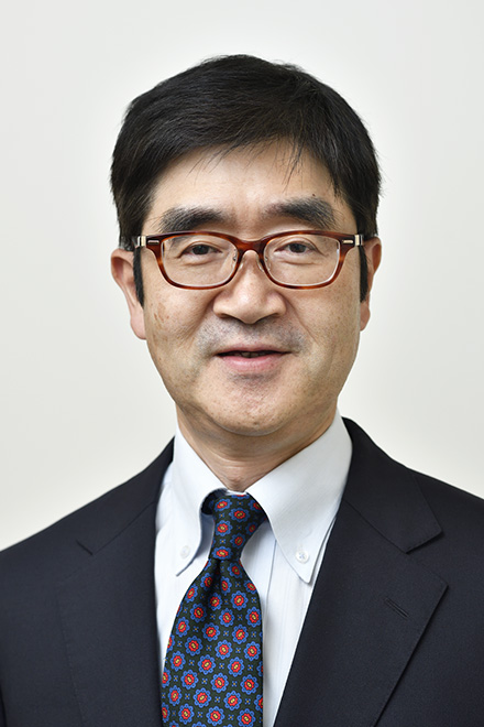 秋下雅弘理事長