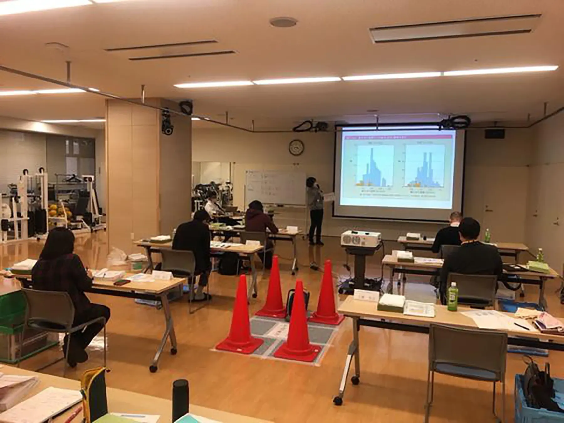 介護予防主任運動指導員®、介護予防運動指導員®の効果的な養成とフォローアップ03